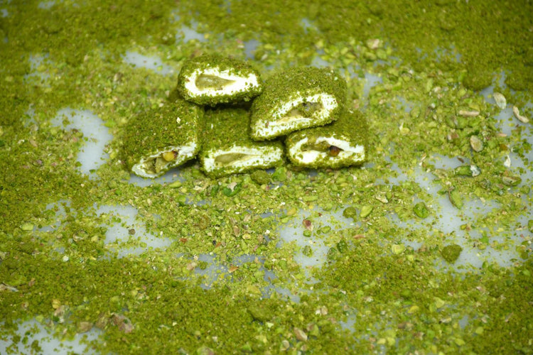 Ruby Pistachio Coated Folded Turkish Delight (Antep Bomb)