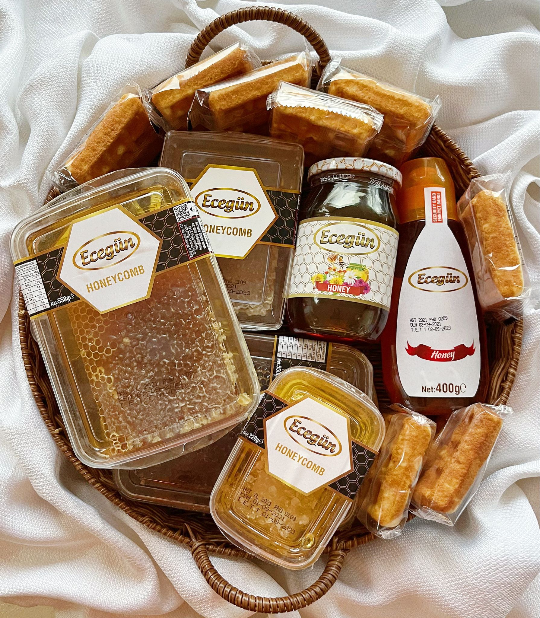 Kaymak & Squeeze Honey & Waffle Combo